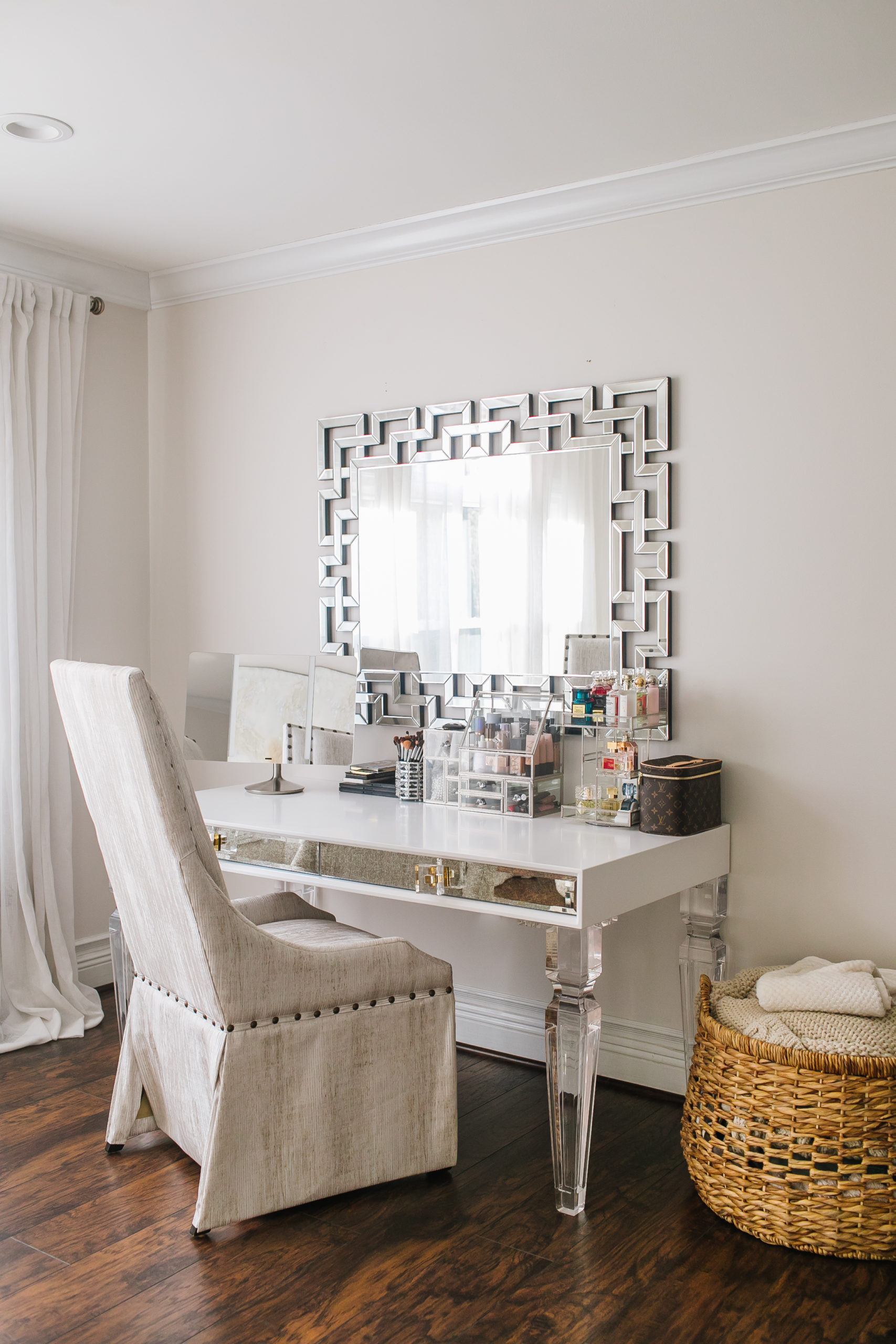 simple vanity inspiration