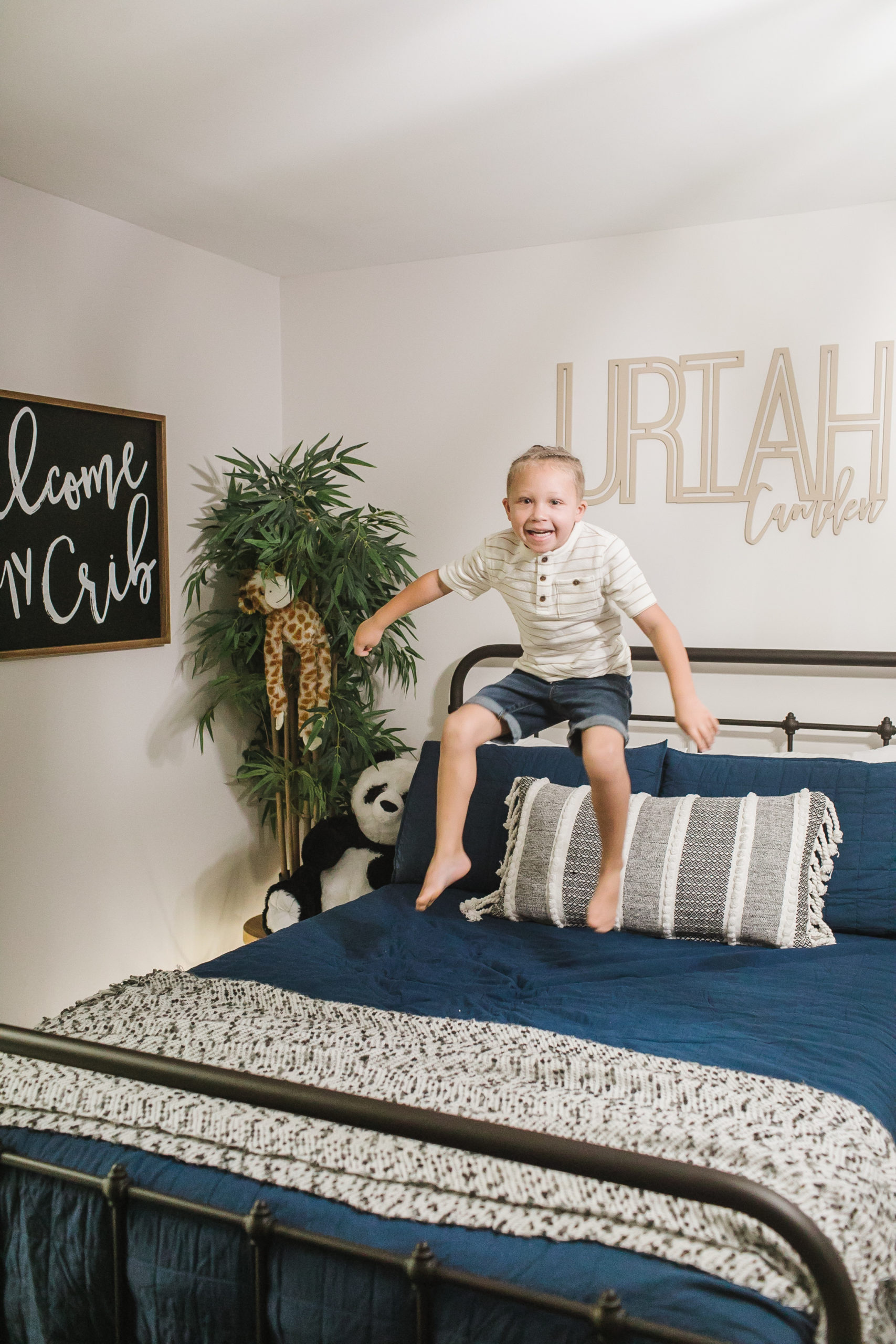 neutral little boy bedroom