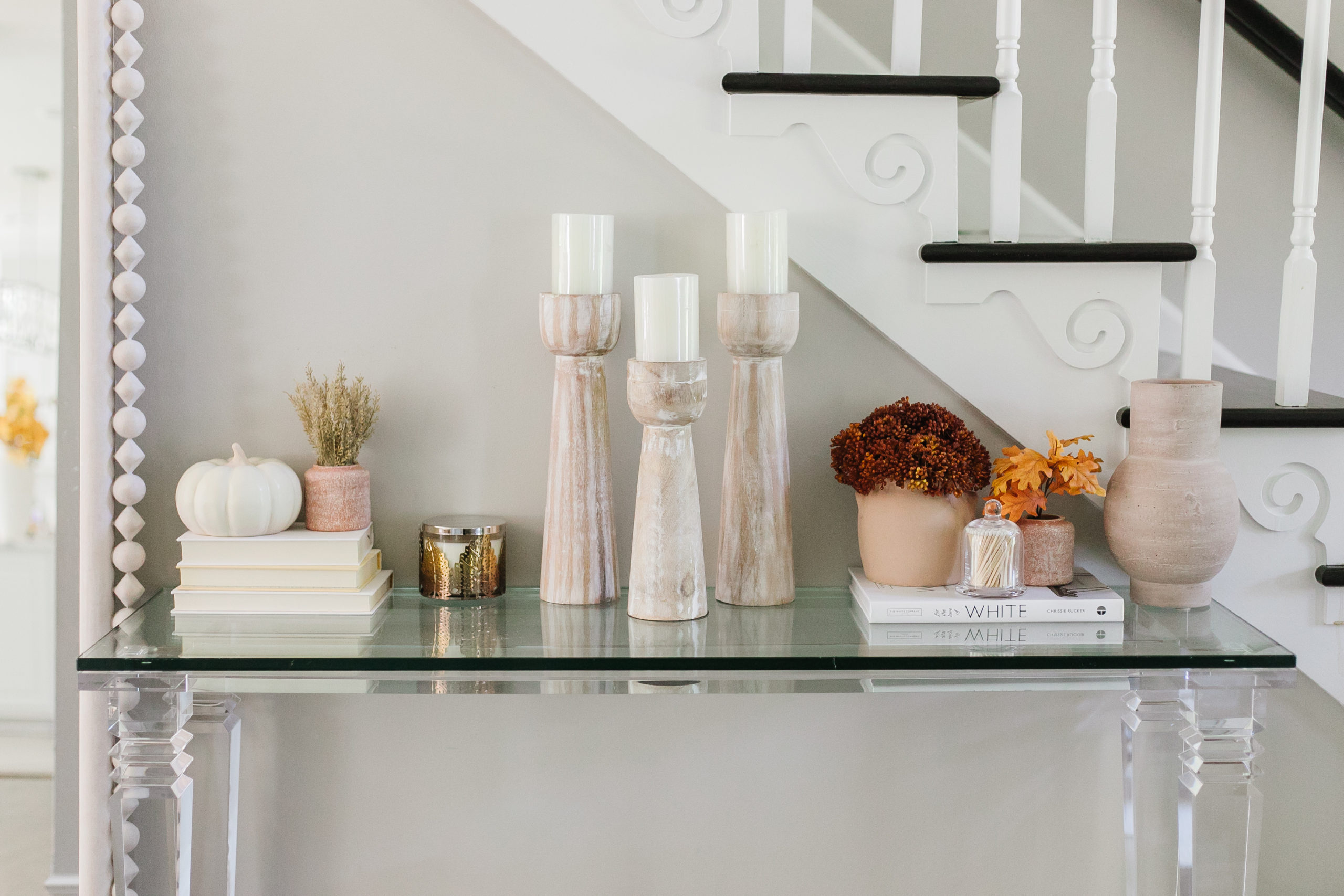 entry way styled for fall