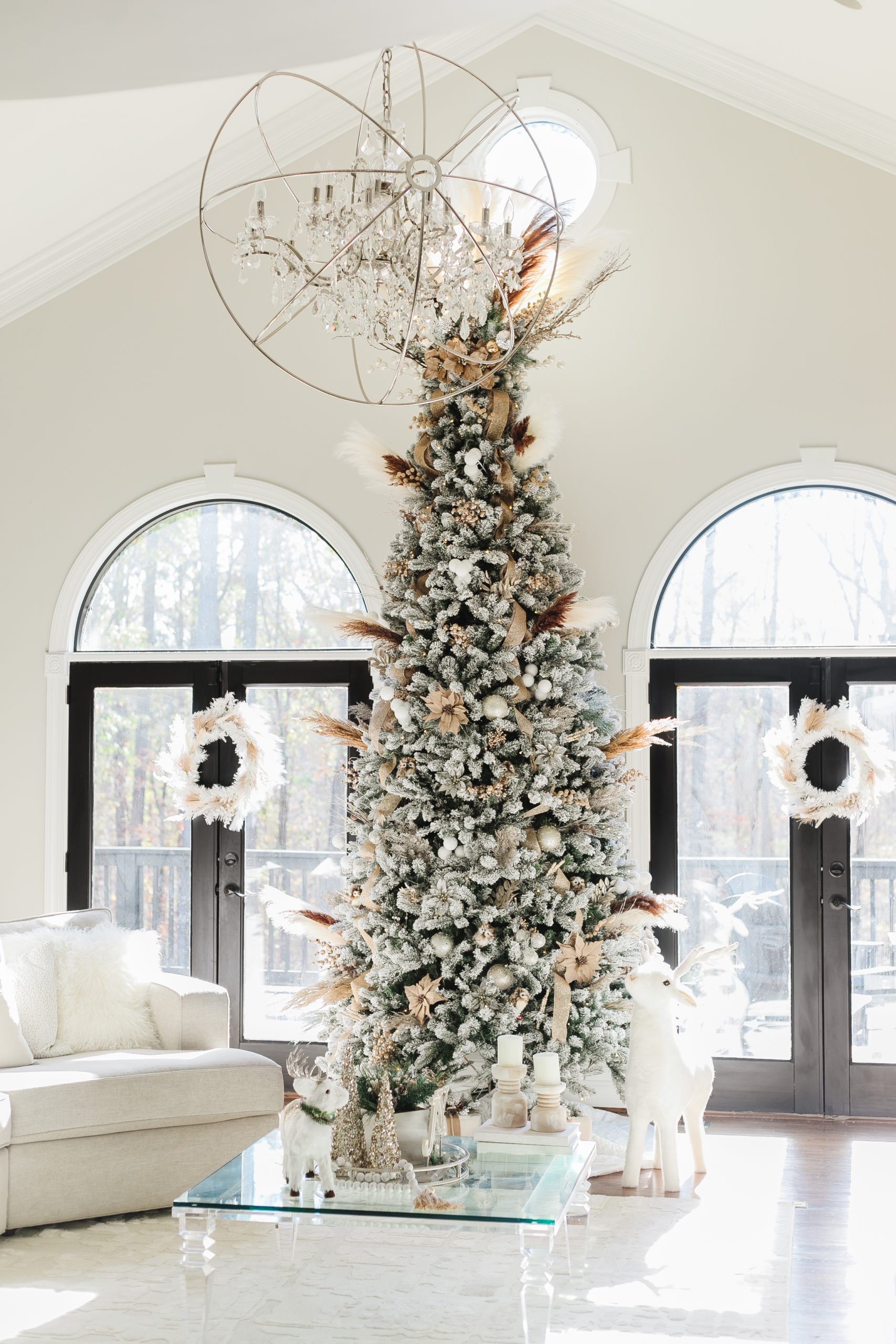neutral christmas tree