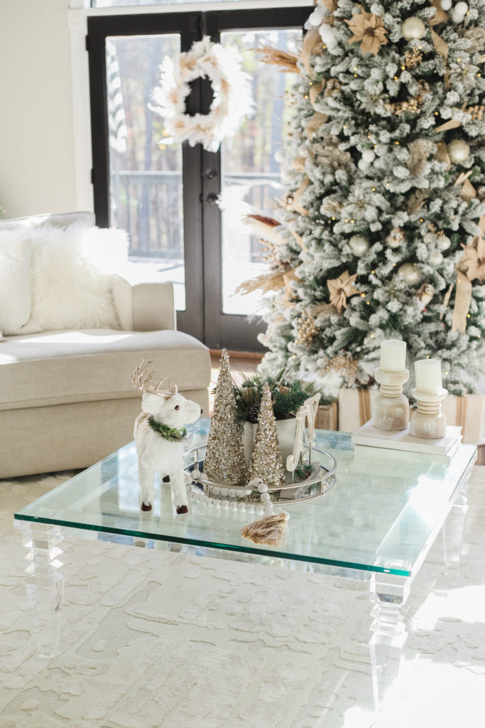 styling a living room for the holidays