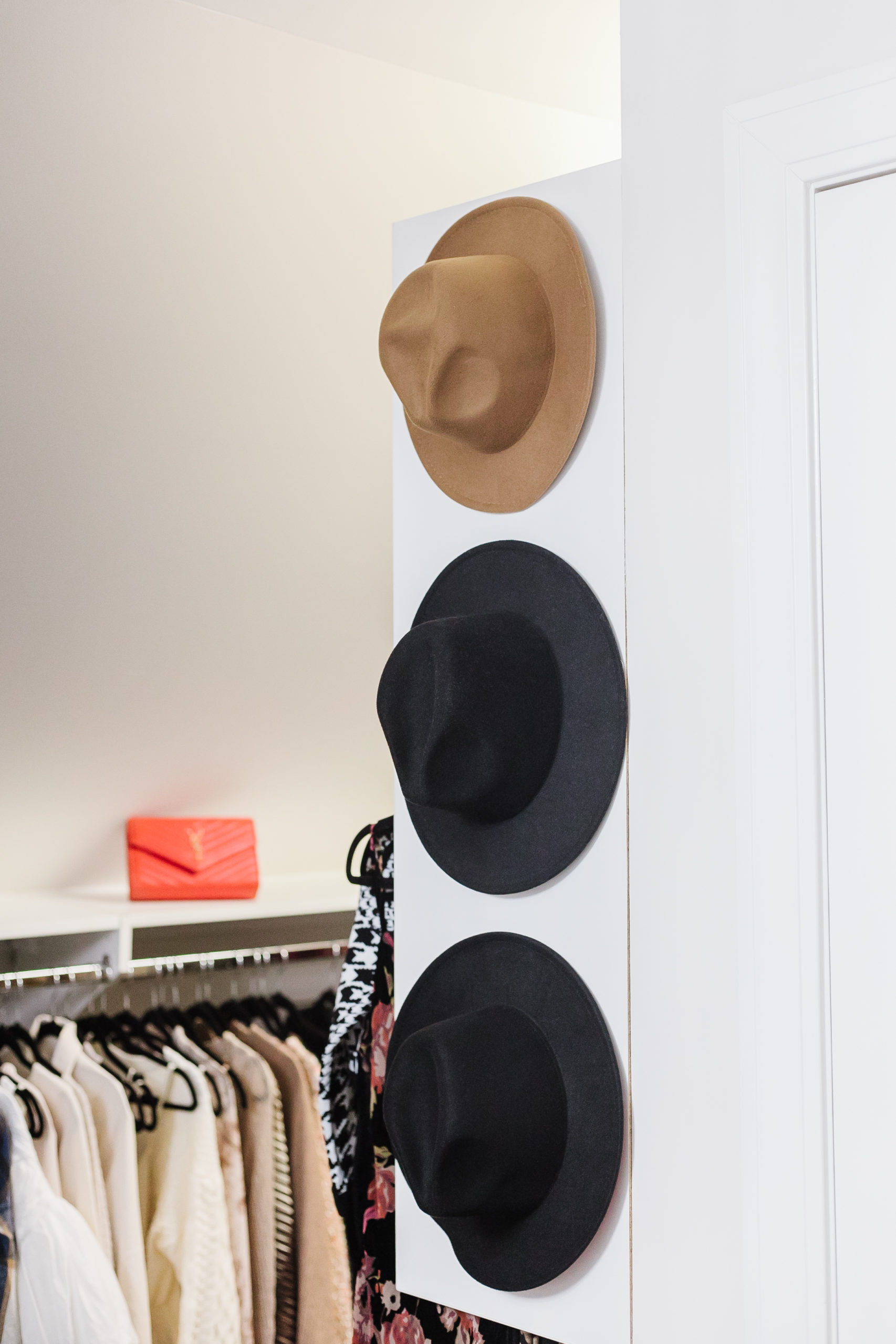 wide brim hat organization