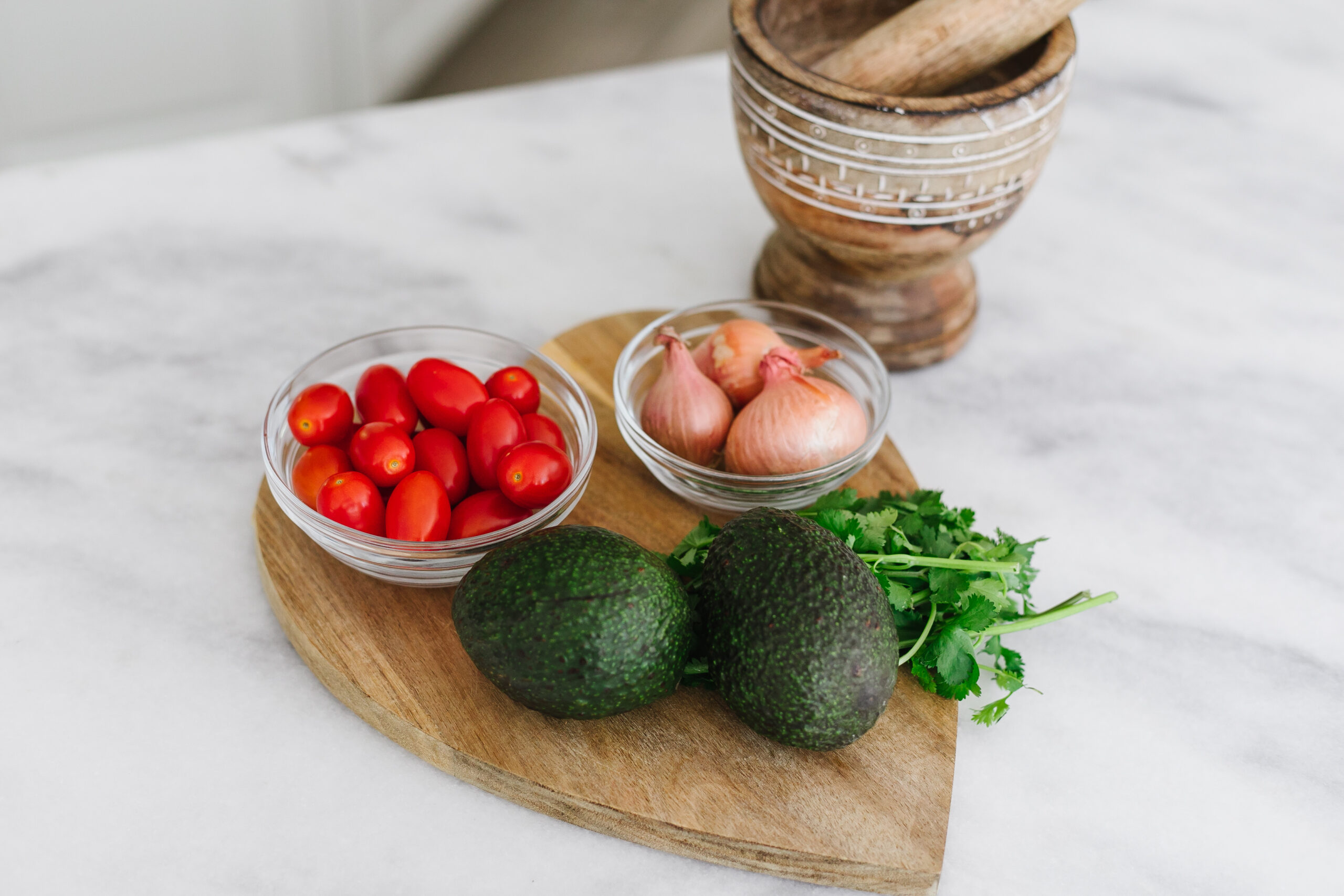 easy avocado tomato salad recipe