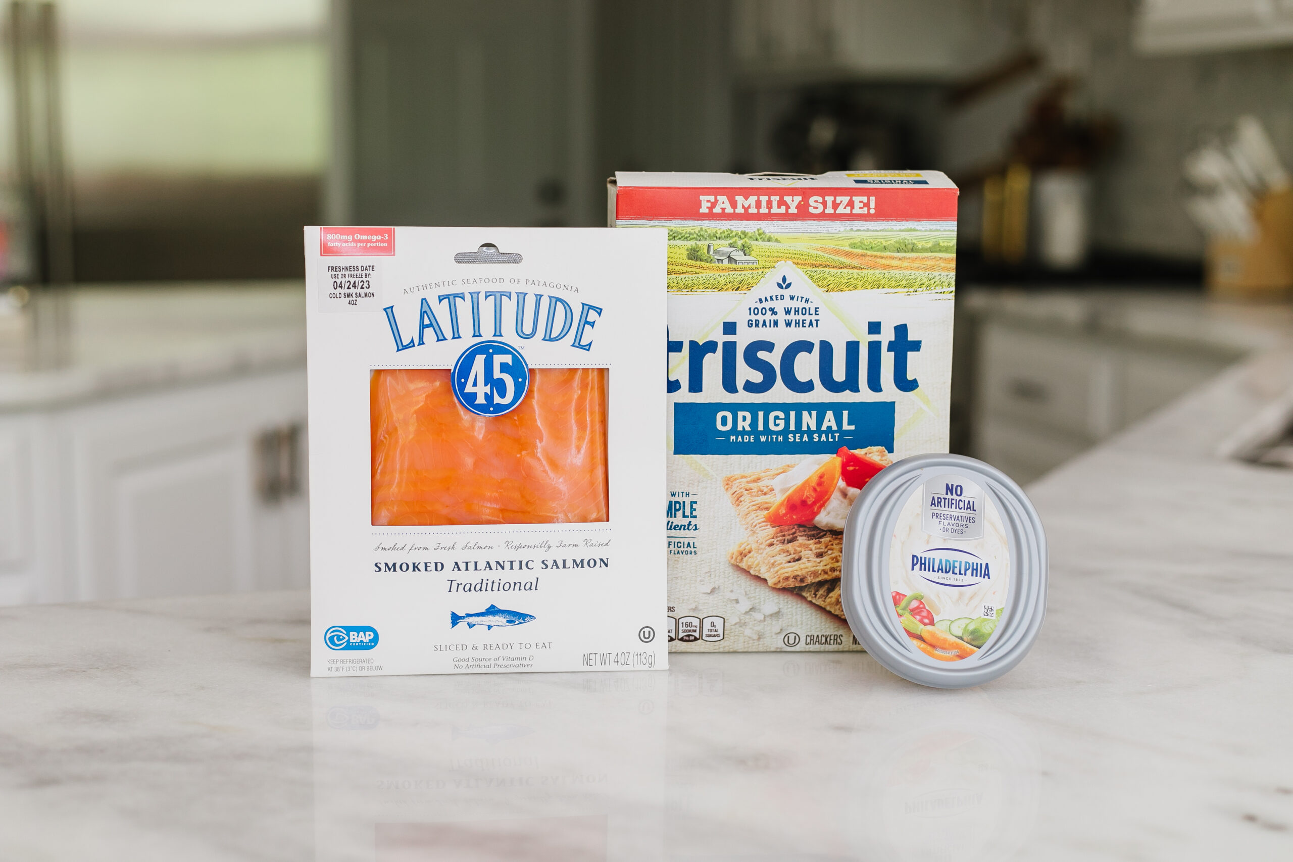 salmon and cream cheese snacks
