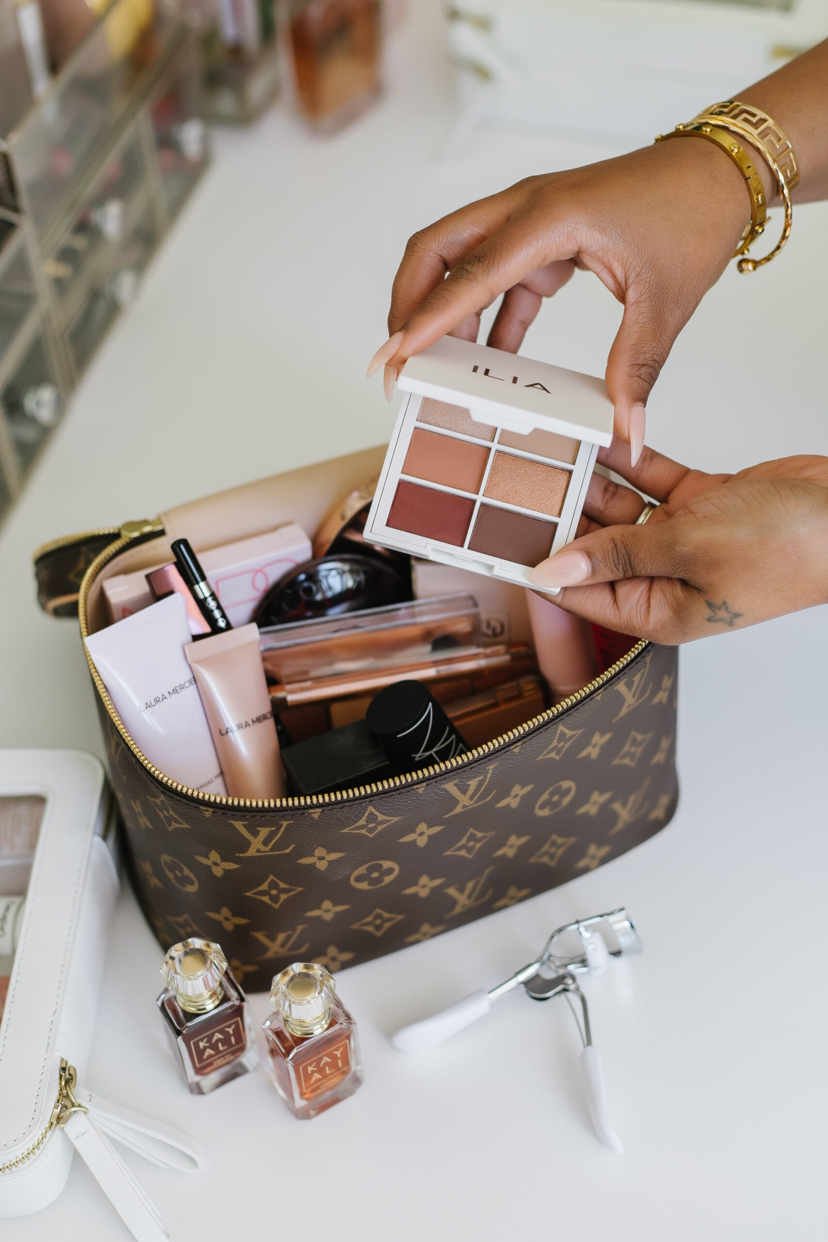 best travel makeup essentials