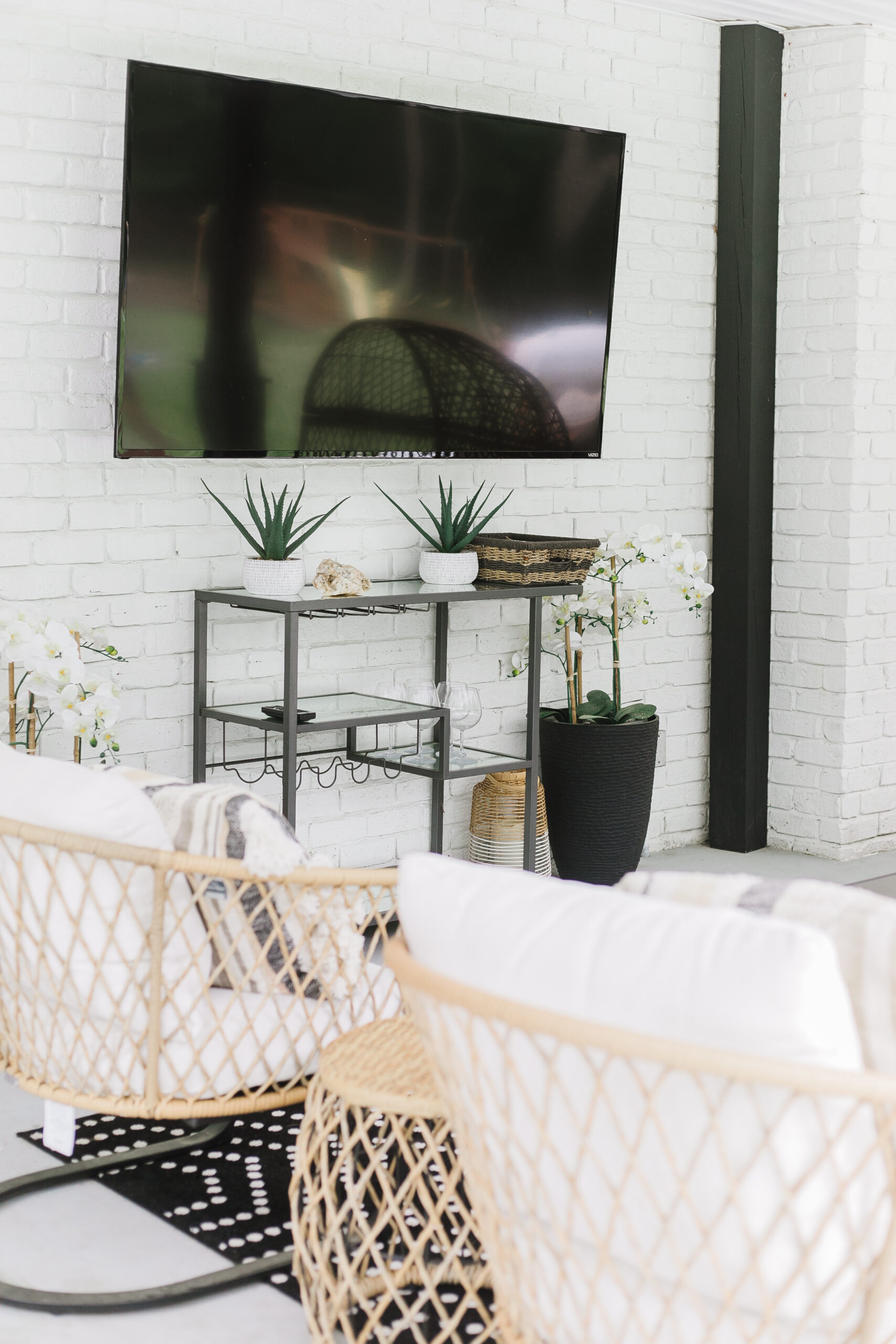 tips for cleaning patio furniture