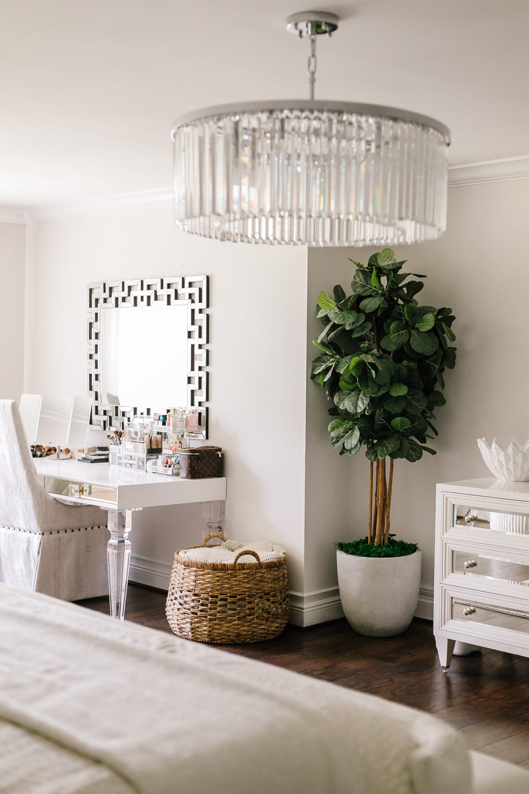 furnishing an apartment on a budget