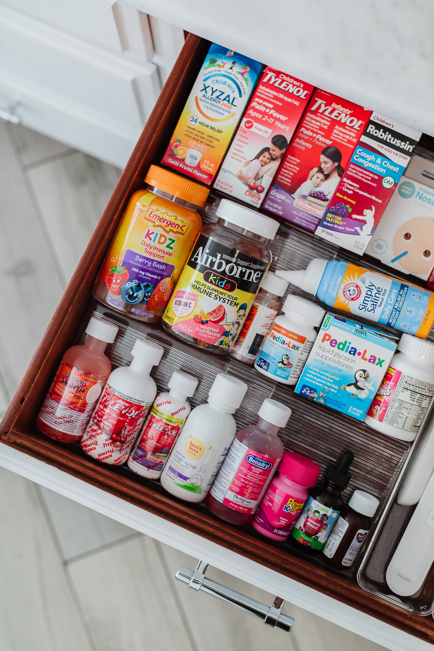 how to declutter kitchen cabinets