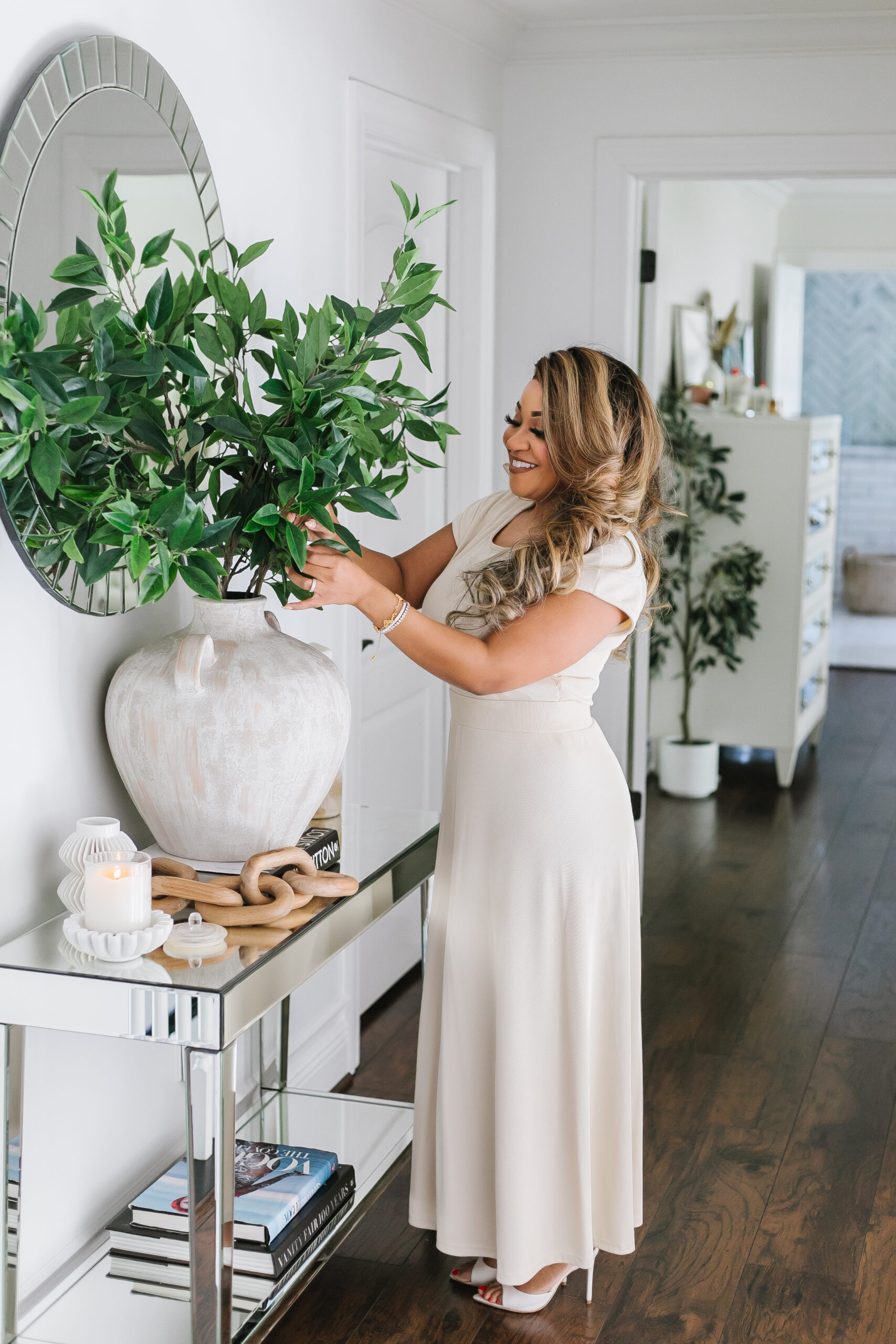how to decorate a foyer entrance